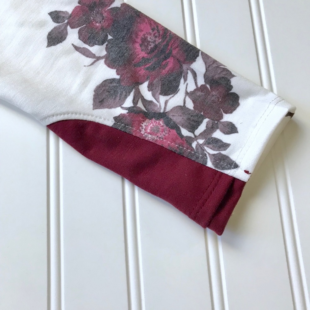 Last 1! French terry floral sweatshirt - Picture 6 of 6
